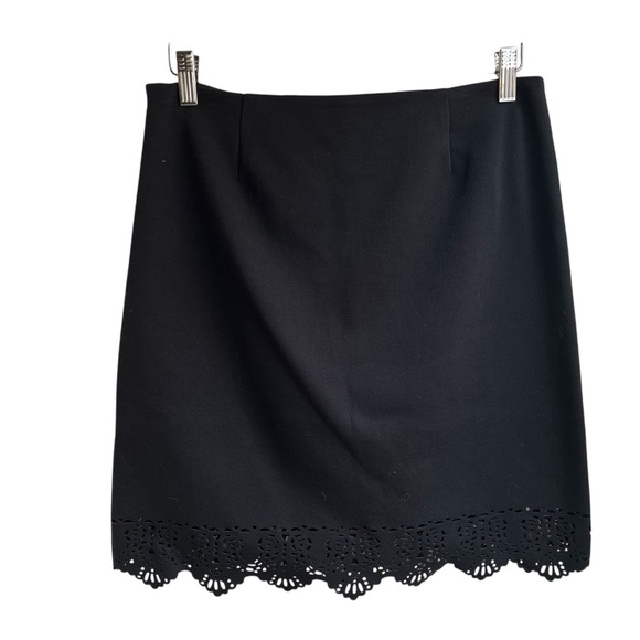 Laundry by Shelli Segal | Laser Cutout Trim Skirt - Picture 1 of 9